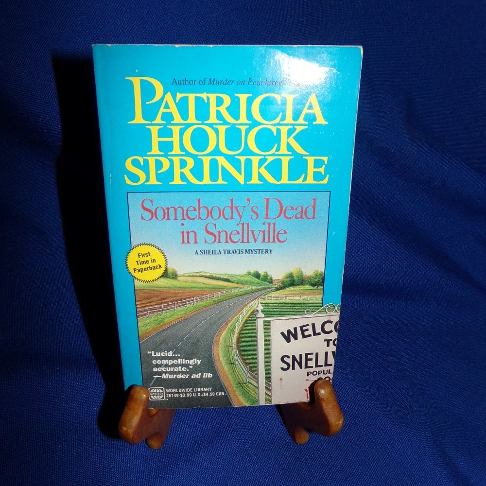 Somebody's Dead in Snellville - Patricia Sprinkle Cozy Mystery Paperback Book